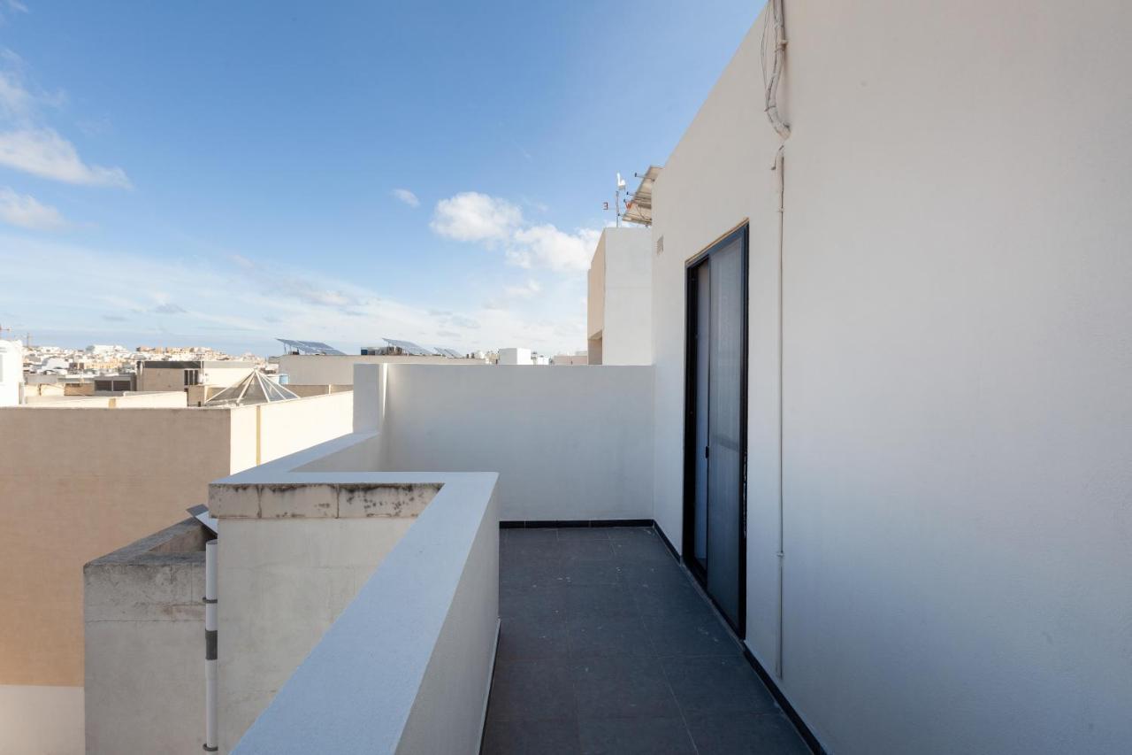 83/3-Lovely 1 Bedroom Penthouse Birkirkara Exterior foto